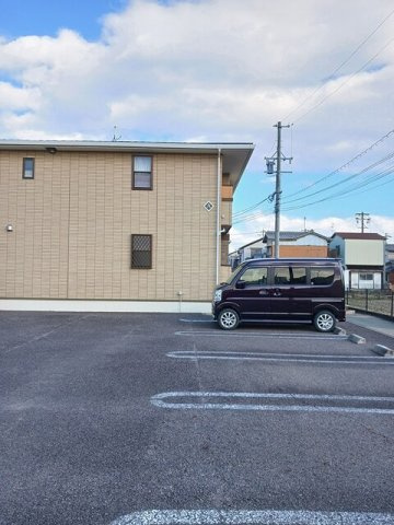 ライゼＡの駐車場