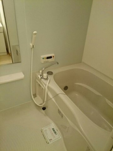 ライゼＡの浴室
