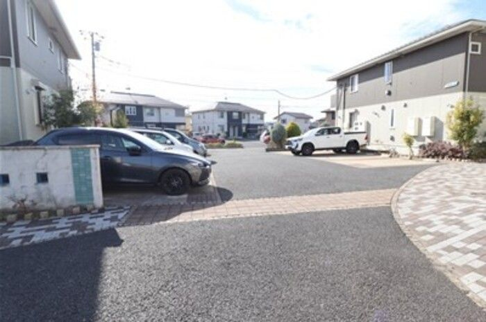 フェリーチェ　ヴィータ　Ａの駐車場