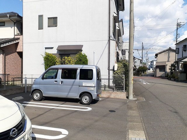 サンフラワー駅前の駐車場