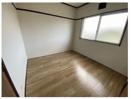 霞ヶ丘関西マンションの洋室