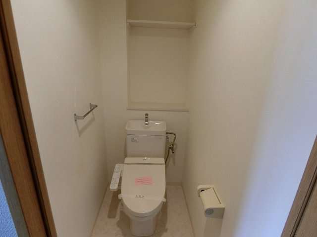 NTPRレジデンス甲子園四番町のトイレ