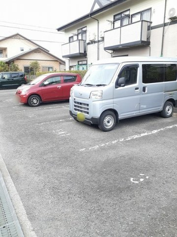 サンハイム平塚　Ａの駐車場