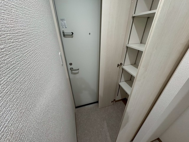 【玄関】ＣＯＬＬＩＮＡ向洋中町