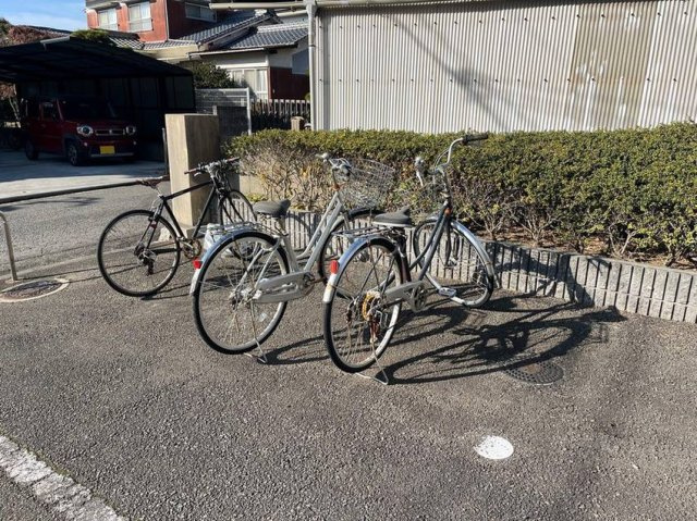 レオパレスシェルフィード山越のその他