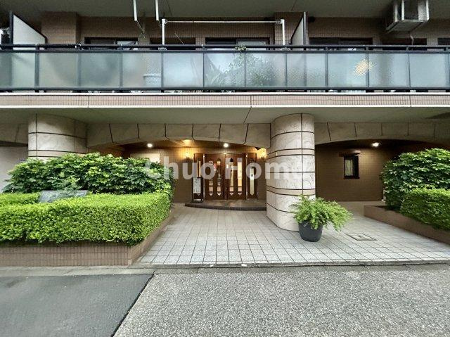 ライオンズアーバンシティ木場のエントランス|【エントランス】マンションのエントランスは、その物件の印象を決める、顔とも言える場所です。毎日通る場所ですからきれいなのが一番です。