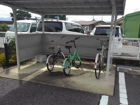 ファミーユ古里　Ｂの設備