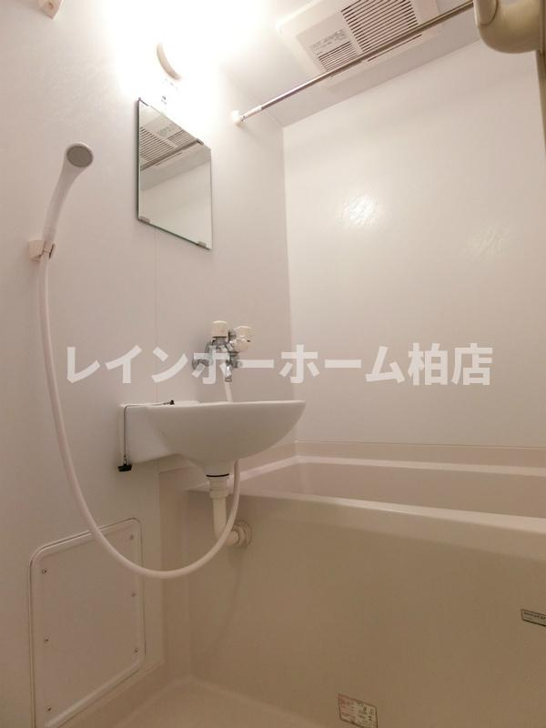 フェリオ柏の浴室