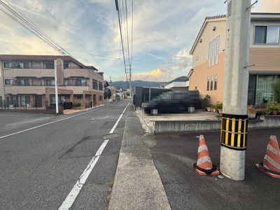 【前面道路含む現地写真】 | 甲府市愛宕町　3DK