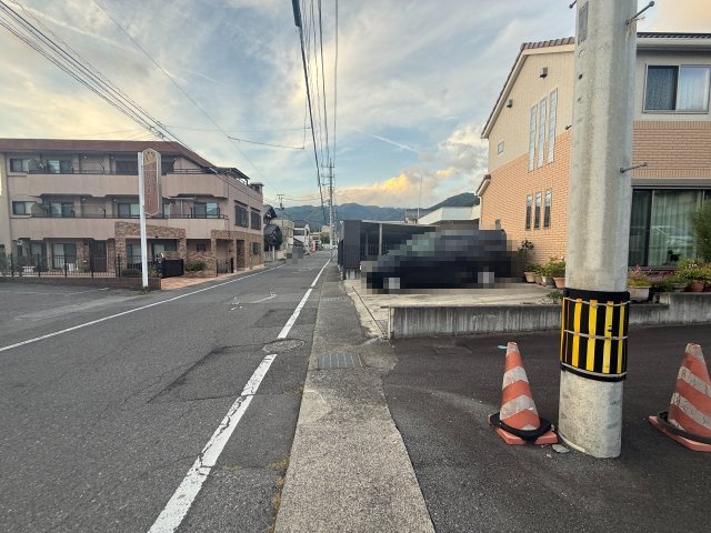 【前面道路含む現地写真】 | 甲府市愛宕町　3DK