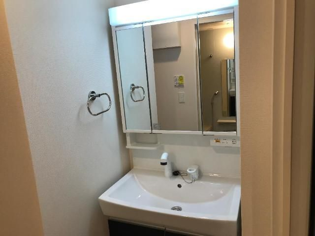 仮)福岡市南区野間新築マンションの独立洗面台