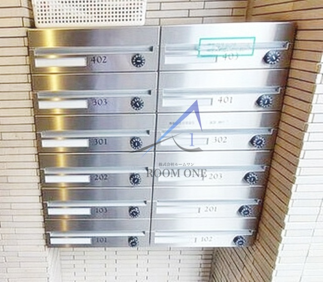 ＬａＬａ神泉のその他共用部分|集合ポストです。