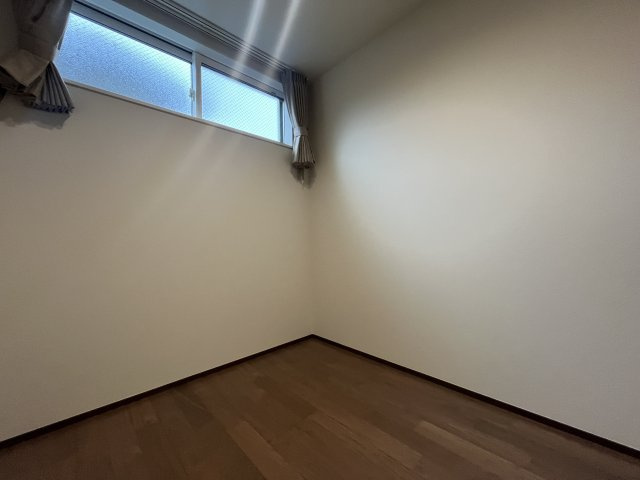 【寝室】