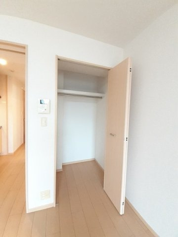 サン・ロイヤルガーデンＣの収納