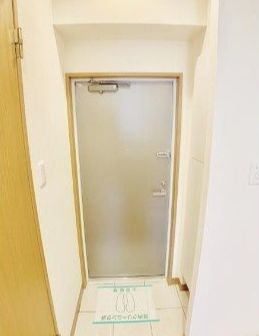 キバサンフラットの玄関|落ち着いた玄関です