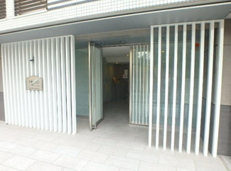 【エントランス】