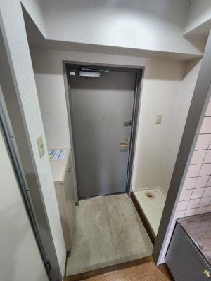 エレガンス21の玄関