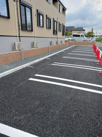 アスカＡの駐車場
