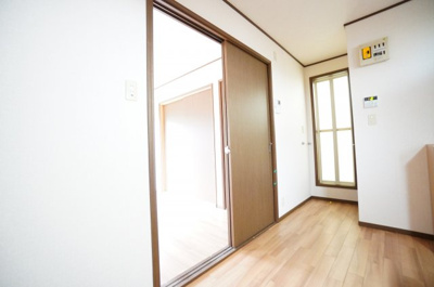 【居間・リビング】 | サマックスアルテール | ※同物件・同タイプの写真です。