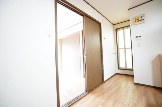 【居間・リビング】 | サマックスアルテール | ※同物件・同タイプの写真です。