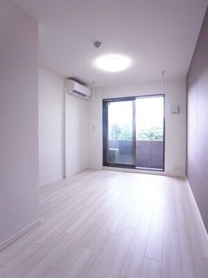 リブリ・K & W 上池台の居間・リビング