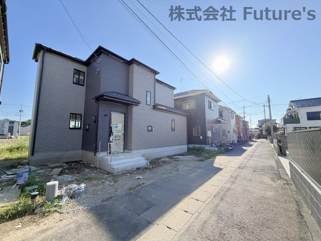三郷市高州1丁目　新築戸建　全2棟　A号棟の前面道路含む現地写真|前面道路含む現地写真です。