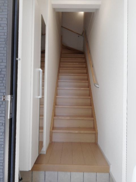 ソレアード南流山の玄関