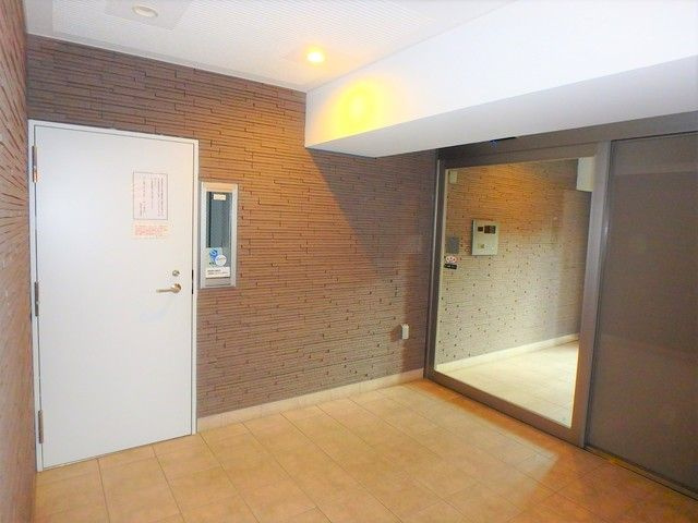 マーロ府中レジデンス♯Ｒのエントランス
