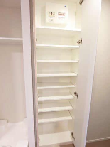 エステムコート元住吉の収納|他のお部屋の参考写真となります。