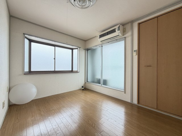 CABIN ABIKO WESTの居間・リビング