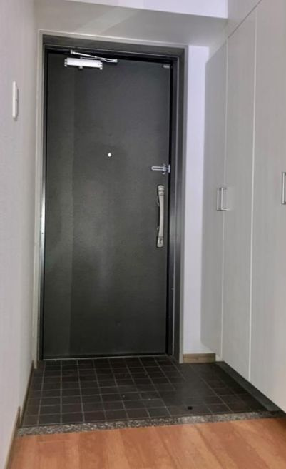 ラフィーネハイツの玄関|収納もある玄関です