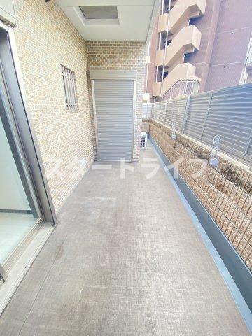 大阪市東淀川区東中島３丁目の賃貸マンションのバルコニー