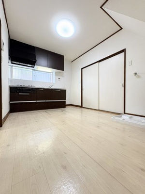 【居間・リビング】 | 矢作戸建て