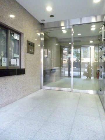 スカイコート本郷東大前壱番館のエントランス|スカイコート本郷東大前壱番館