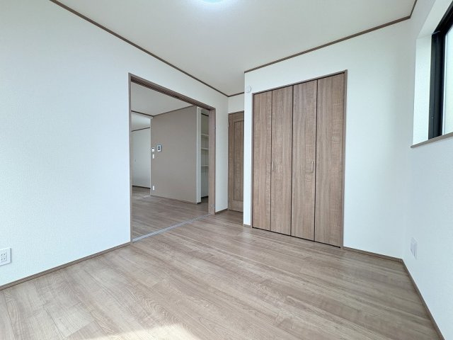三郷市高州1丁目　新築戸建　全2棟　B号棟の洋室|同施工会社の参考写真になります。
