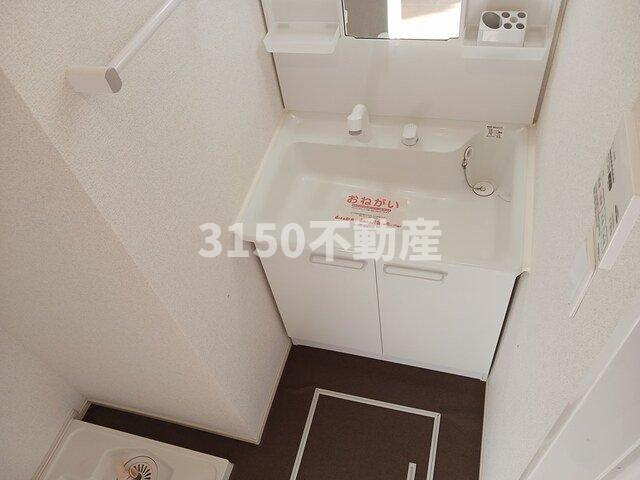 ラシアスの洗面所|ゆったりとスペースのある洗面所