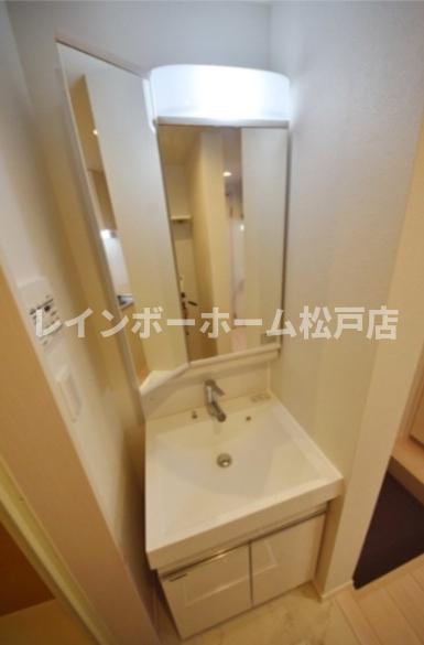 RIZEST　フロレスタの独立洗面台