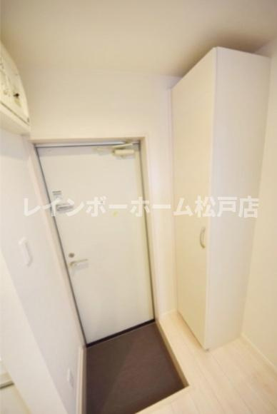RIZEST　フロレスタの玄関