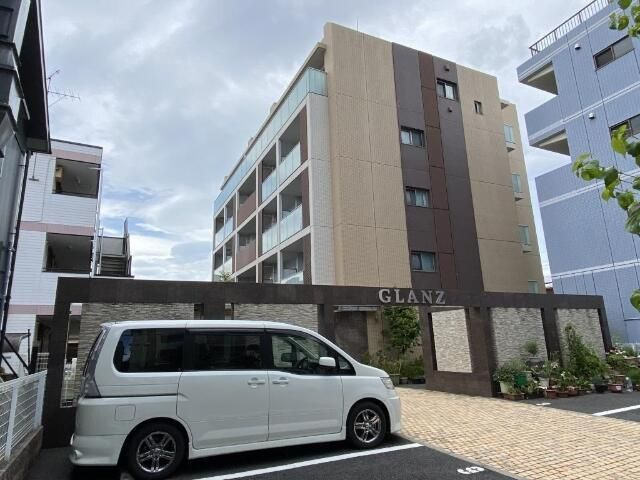 GLANZの外観