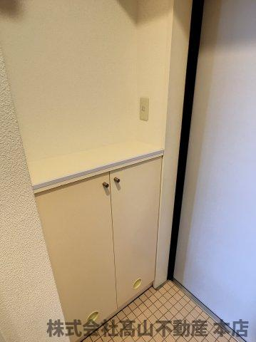 ジュネスシティ駅前の玄関