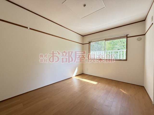 サンヒルズ岡Ⅱの洋室|使い勝手のいい洋室です