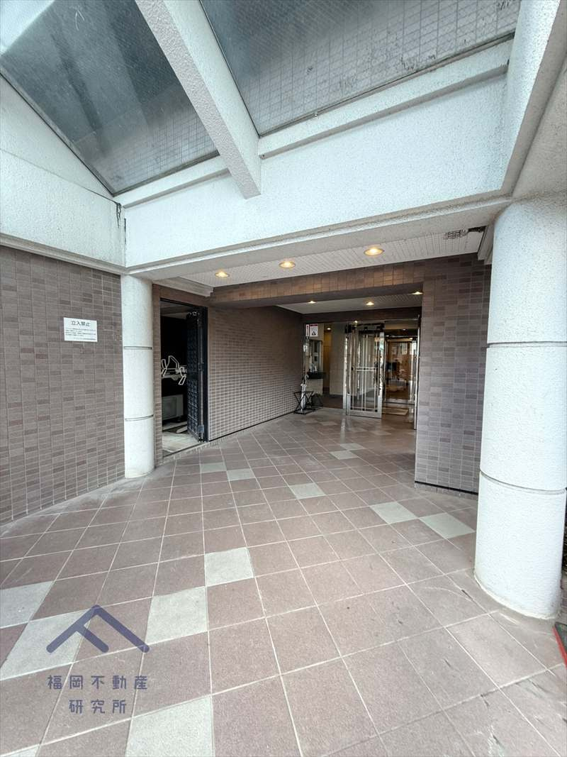 アーバンパレス水前寺駅前のエントランス
