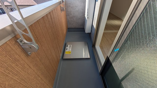 【バルコニー】