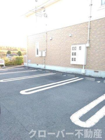 エトワール・ＡＩ　Ａの駐車場