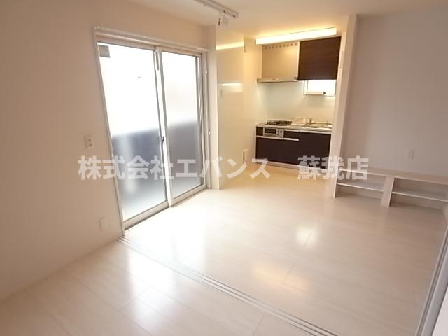 【洋室】 | カナミオン | 個人の部屋や寝室として使える洋室です