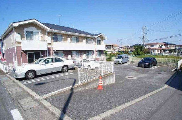 ソレイユ・Ｆの駐車場|高崎、前橋のお部屋探しはエンドスケープまで！お客様の理想お聞かせ下さい♪