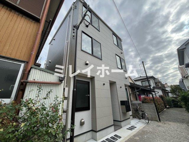 Grip羽田の外観