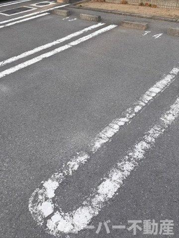 エトワール・ＡＩ　Ａの駐車場