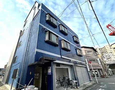 ヴィクトリアコート宿院の外観