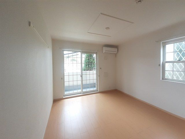 アンジュールの居間・リビング